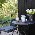 Hébergement de vacances Cozy Summerhouse In An Incredibly Scenic Location