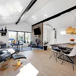 Hébergement de vacances Cozy Summerhouse In An Incredibly Scenic Location *