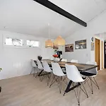 Cozy Summerhouse In An Incredibly Scenic Location Hébergement de vacances