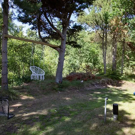 Cozy Summerhouse In An Incredibly Scenic Location Hébergement de vacances *
