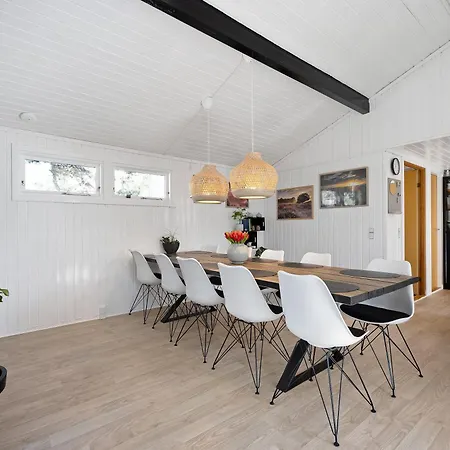 Cozy Summerhouse In An Incredibly Scenic Location * Hadsund